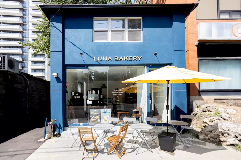 Luna Bakery